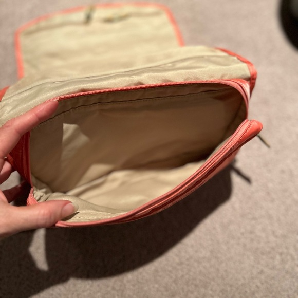 Coach makeup bag - Picture 4 of 6